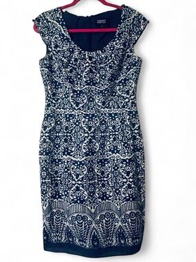 Adrianna Papell Damask Cotton Sheath Dress Size 8 Navy Blue Button Cap Sleeve